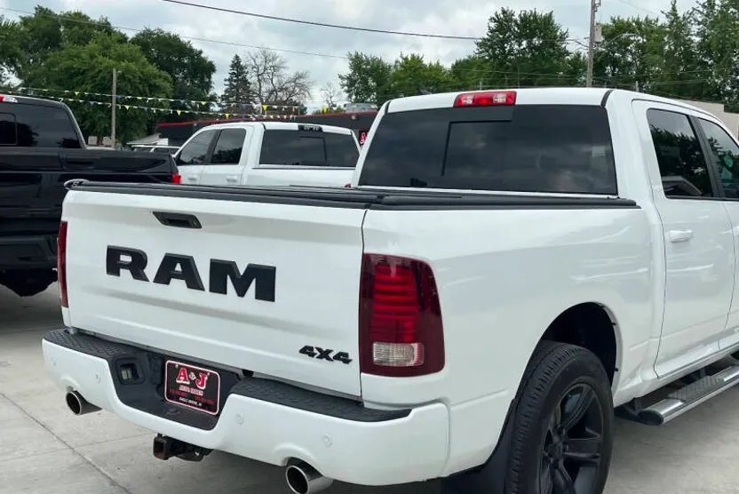 2017 Ram 1500 Sport photo 1