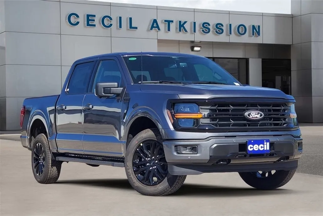 2025 Ford F-150 XLT photo 1