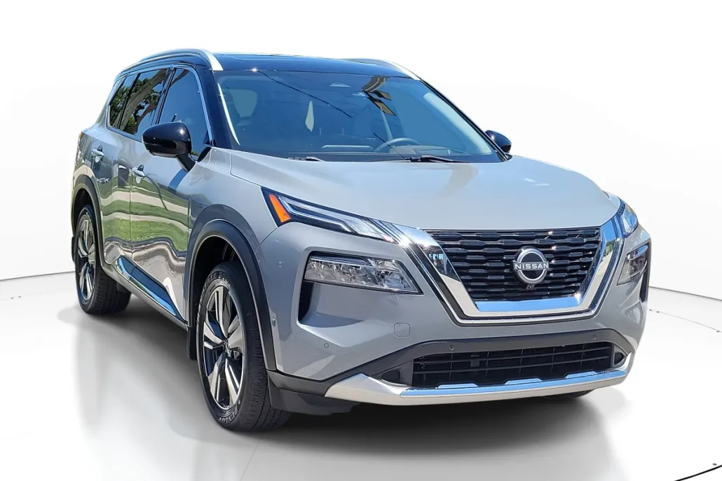 2023 Nissan Rogue Platinum photo 1