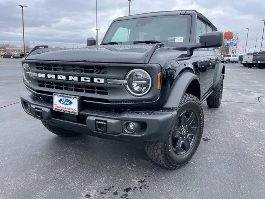 2024 Ford Bronco Black Diamond photo 1