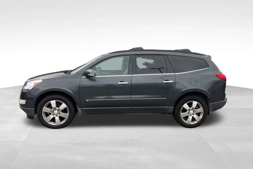 2009 Chevrolet Traverse LTZ photo 1