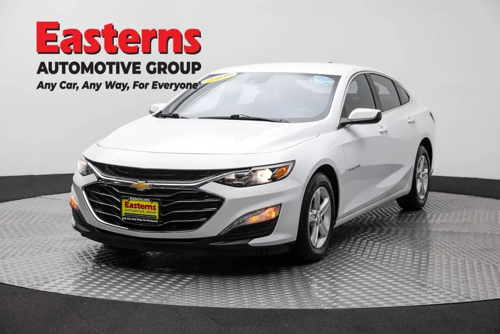 2024 Chevrolet Malibu LS photo 1