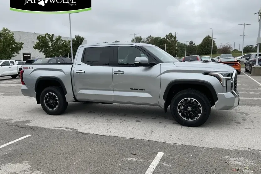 2026 Toyota Tundra SR5 photo 1