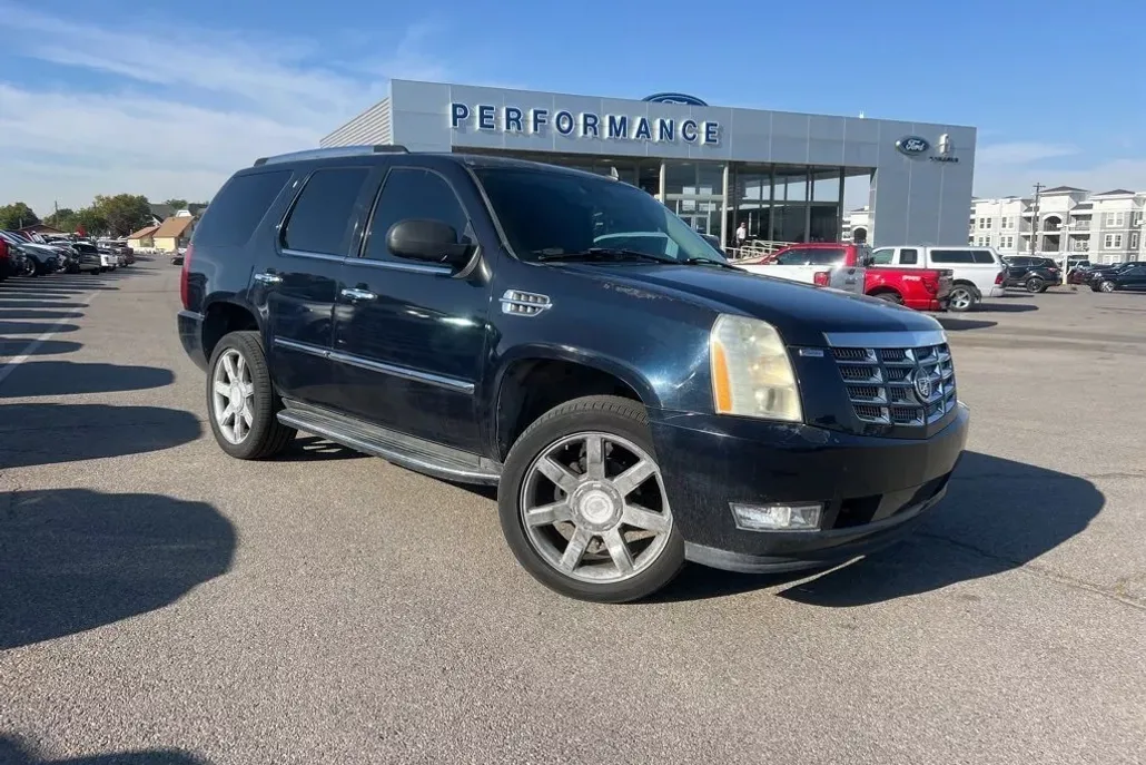 2007 Cadillac Escalade Base photo 1