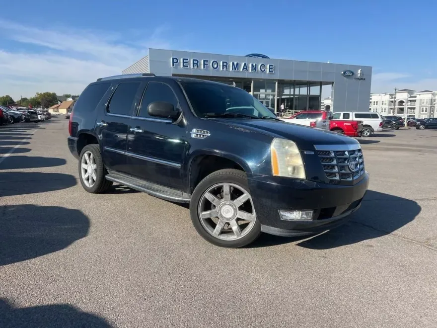 2007 Cadillac Escalade Base photo 1