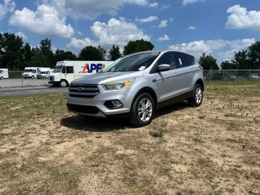 2017 Ford Escape SE photo 1
