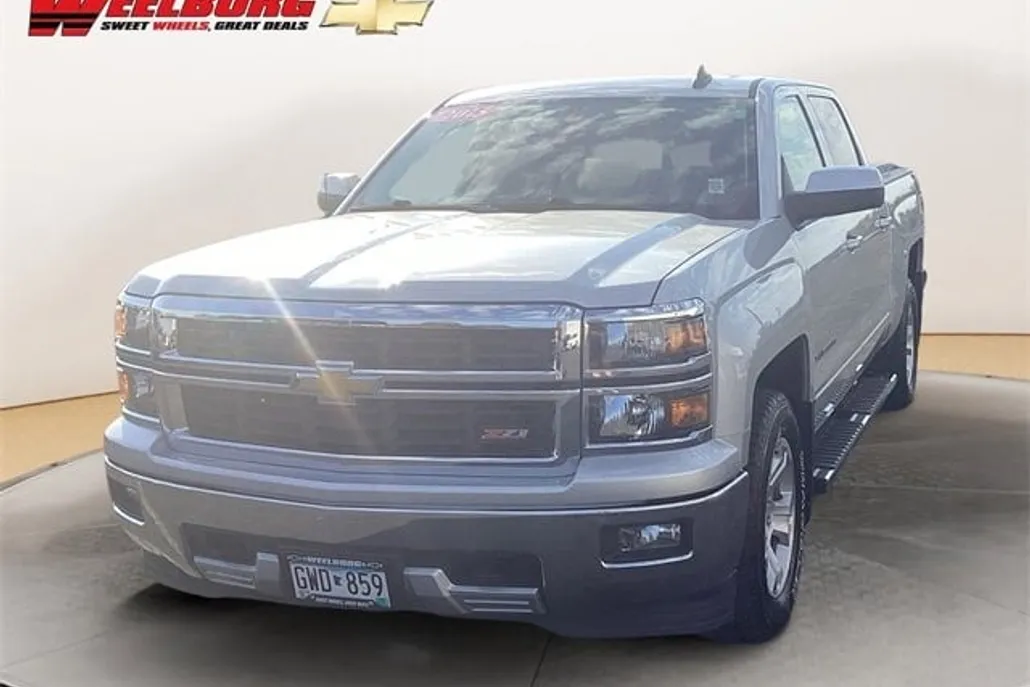 2015 Chevrolet Silverado 1500 LT photo 1