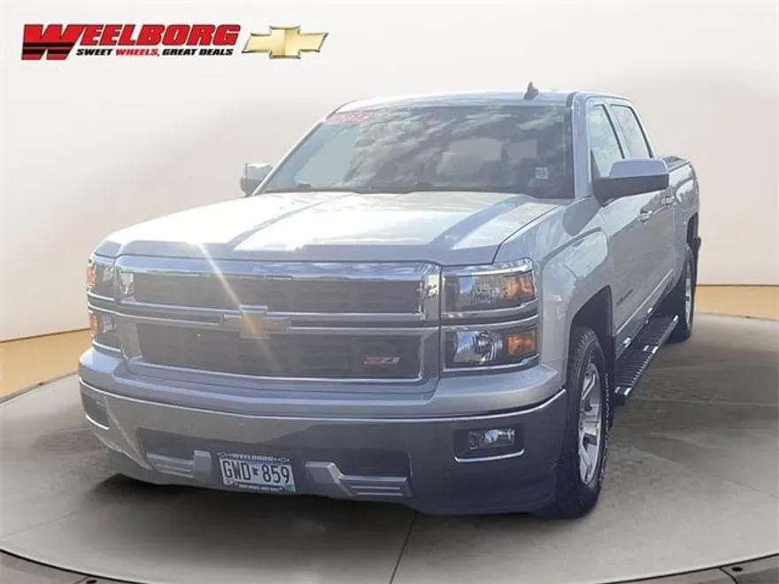 2015 Chevrolet Silverado 1500 LT photo 1