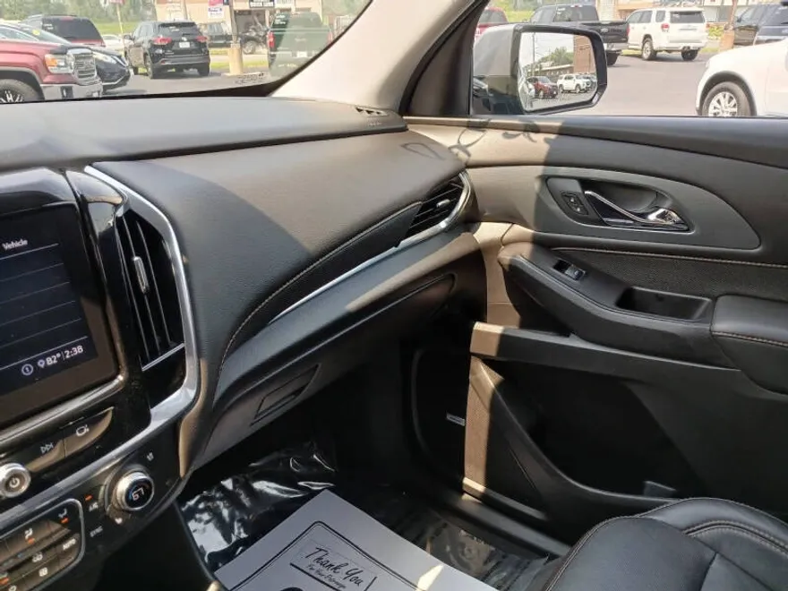 2020 Chevrolet Traverse Premier photo 1