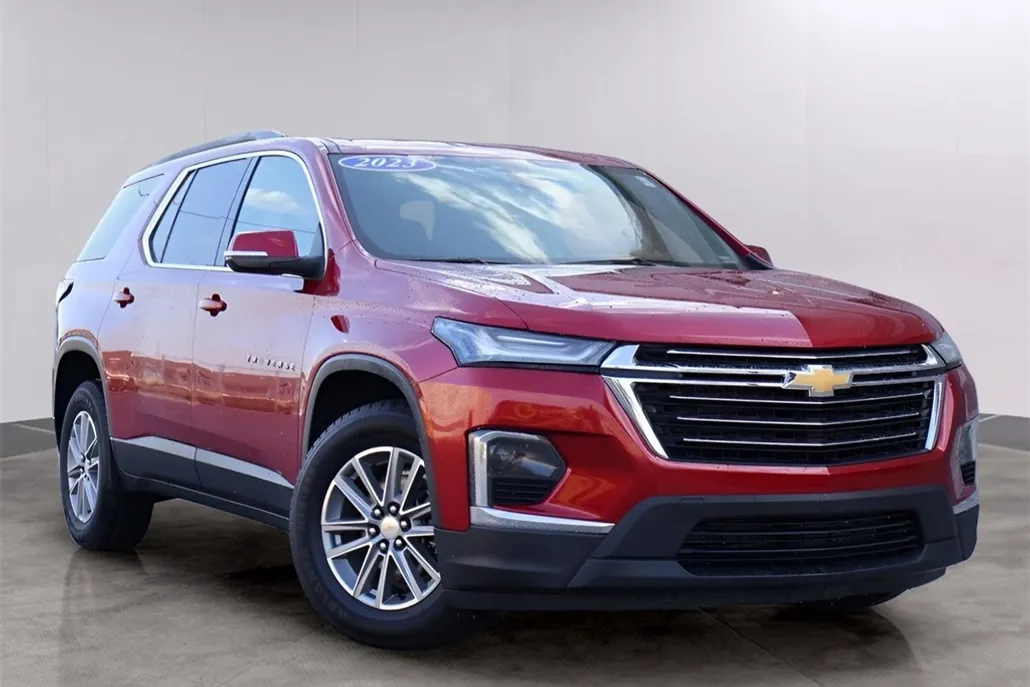 2023 Chevrolet Traverse photo 1