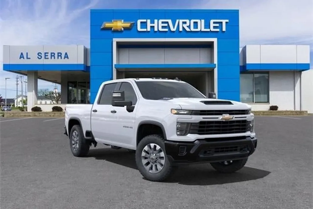 2025 Chevrolet Silverado 2500HD Custom photo 1