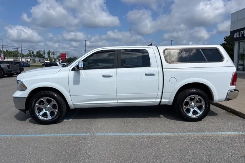 2017 Ram 1500 Laramie photo 1