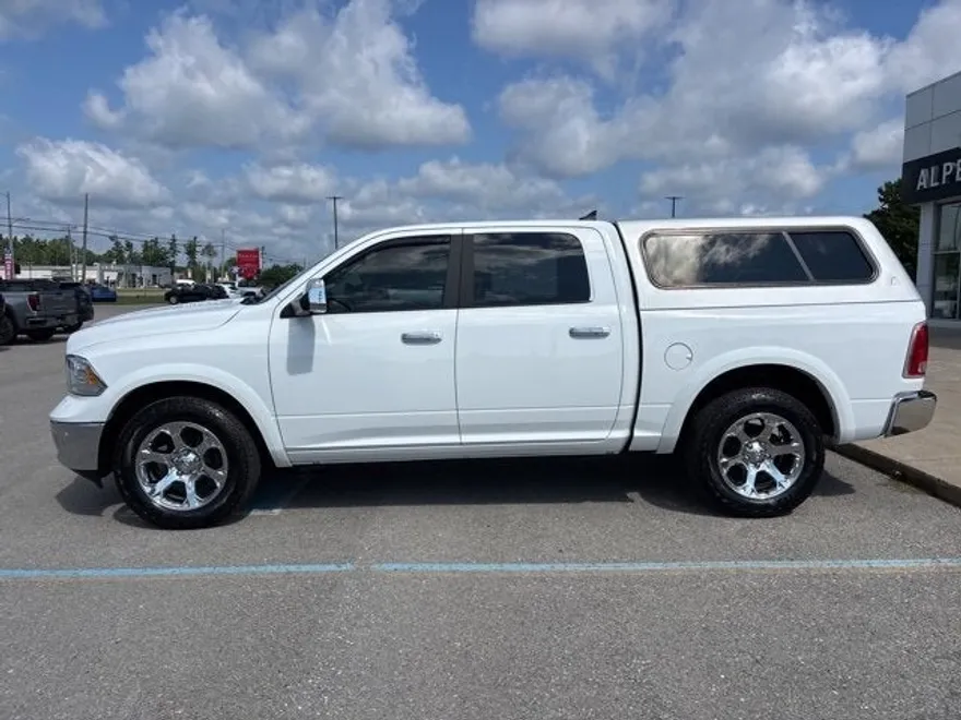 2017 Ram 1500 Laramie photo 1