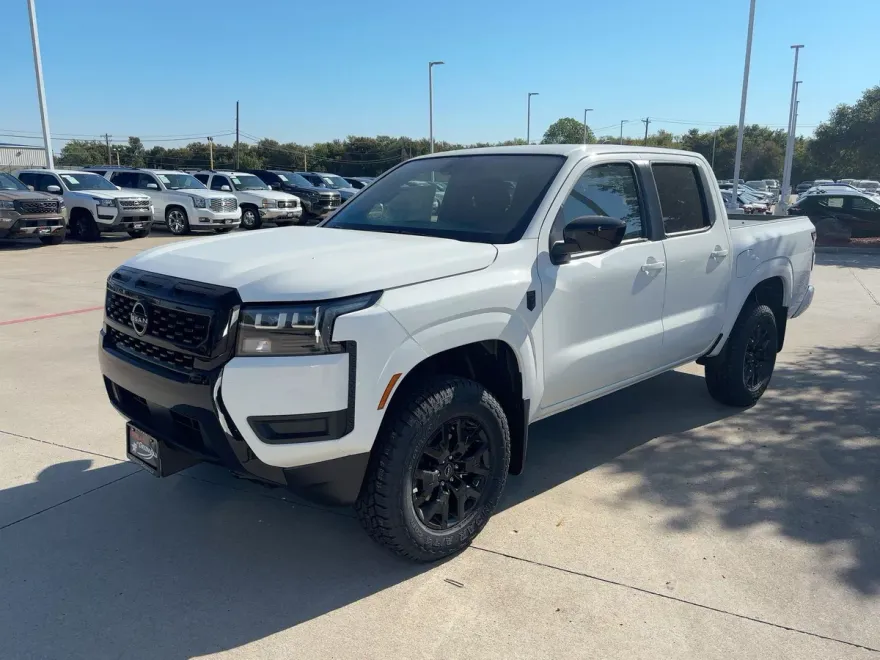 2026 Nissan Frontier SV photo 1