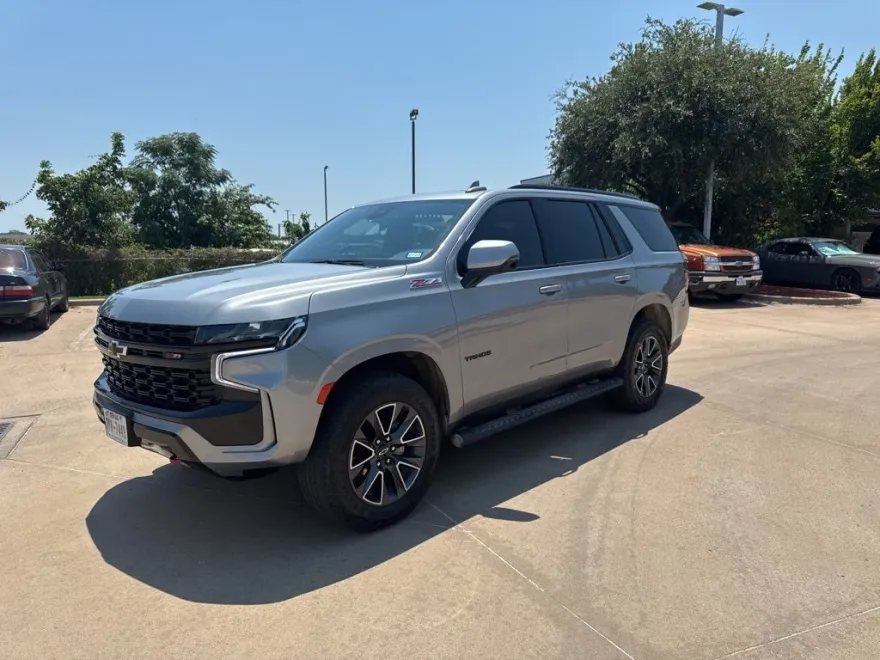2024 Chevrolet Tahoe Z71 photo 1