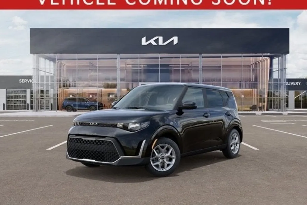 2025 Kia Soul LX photo 1