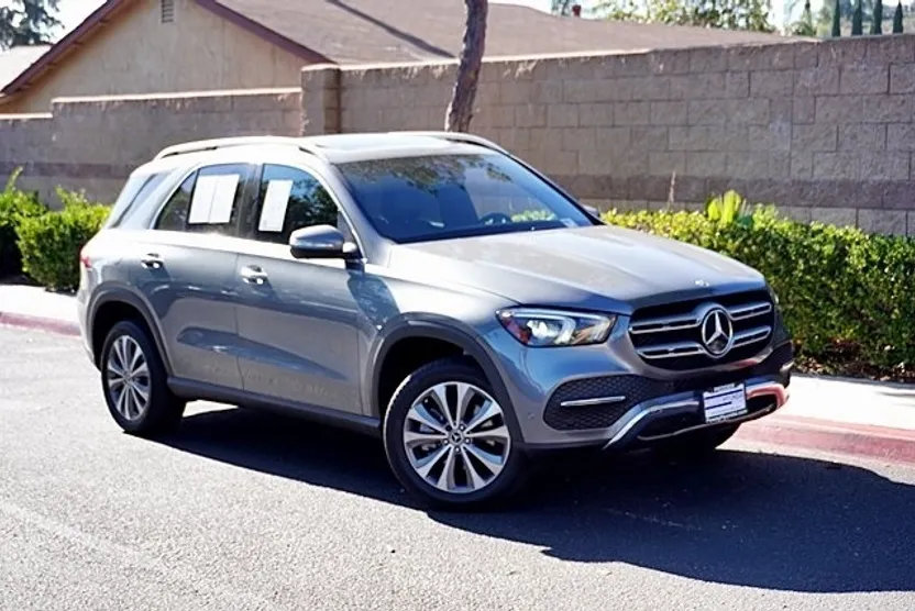 2022 Mercedes Benz GLE 350 4MATIC photo 1
