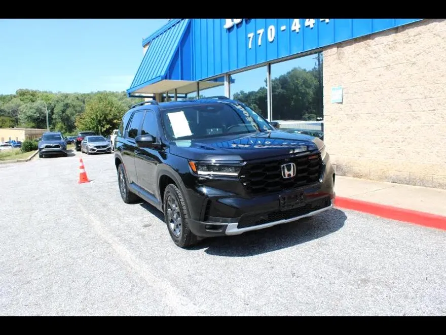 2025 Honda Pilot TrailSport photo 1