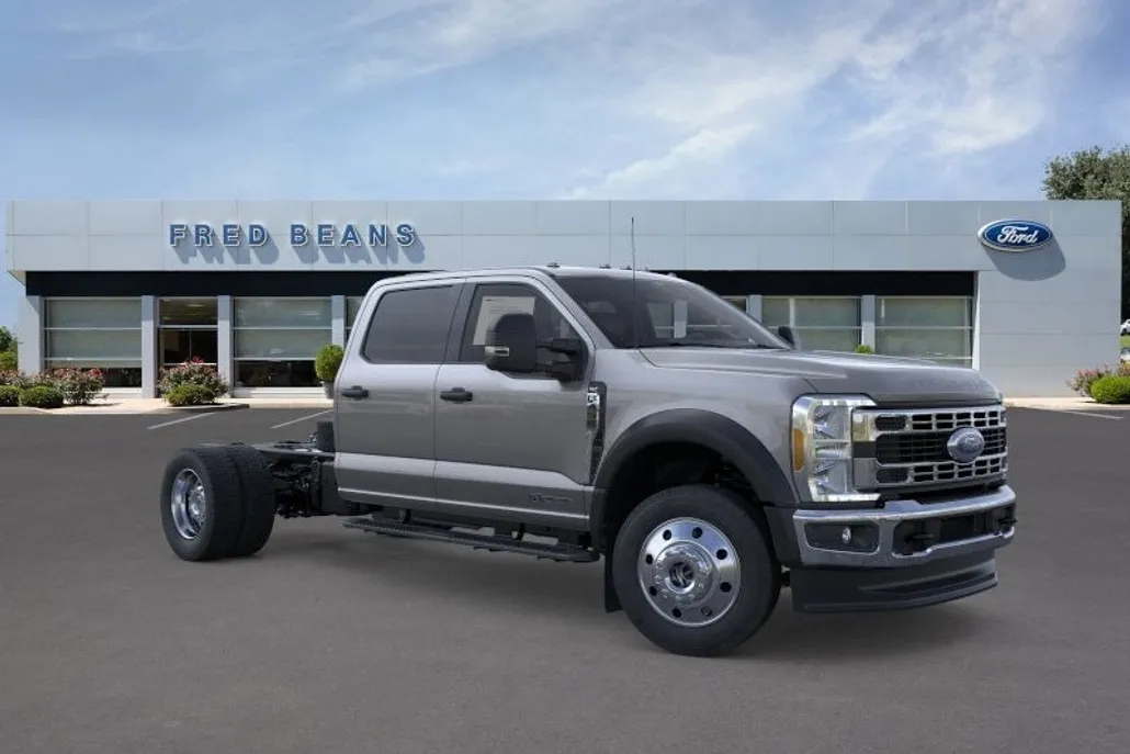 2026 Ford F-450 XLT photo 1