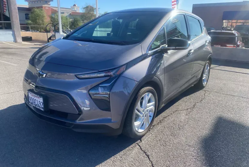 2023 Chevrolet Bolt EV 1LT photo 1