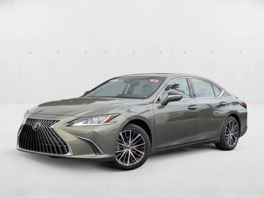2023 Lexus ES 300h photo 1