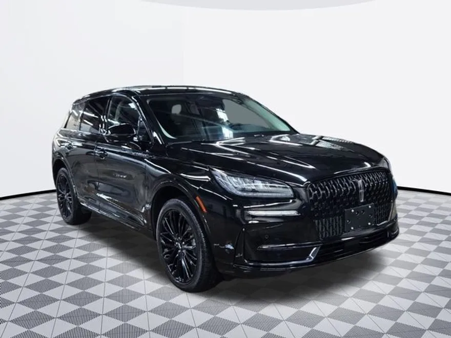 2024 Lincoln Corsair Premiere photo 1