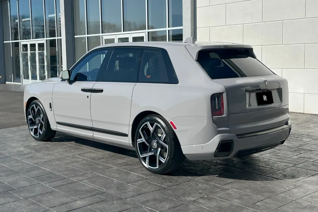 2025 Rolls Royce Cullinan RR photo 1