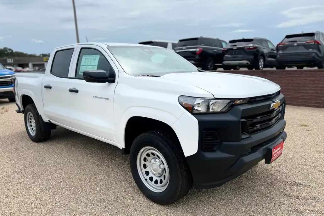 2026 Chevrolet Colorado Work Truck photo 1