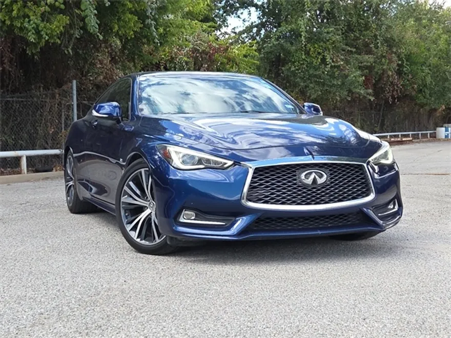 2017 Infiniti Q60 3.0t Premium photo 1