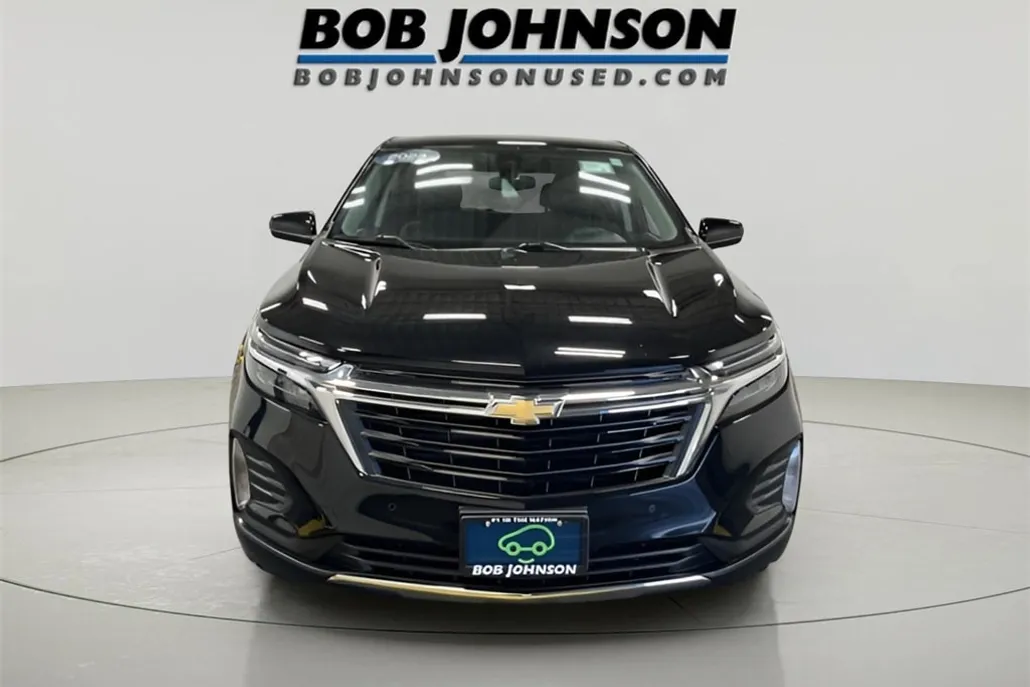 2023 Chevrolet Equinox LT photo 1