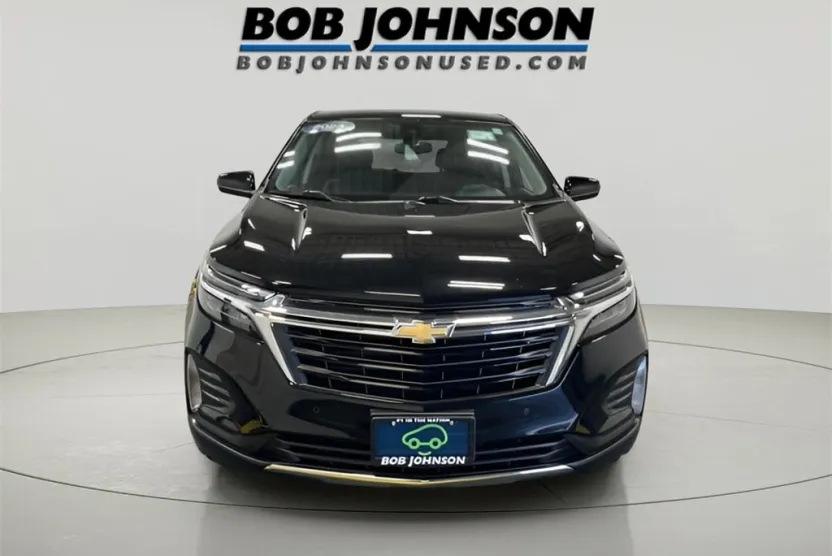 2023 Chevrolet Equinox LT photo 1