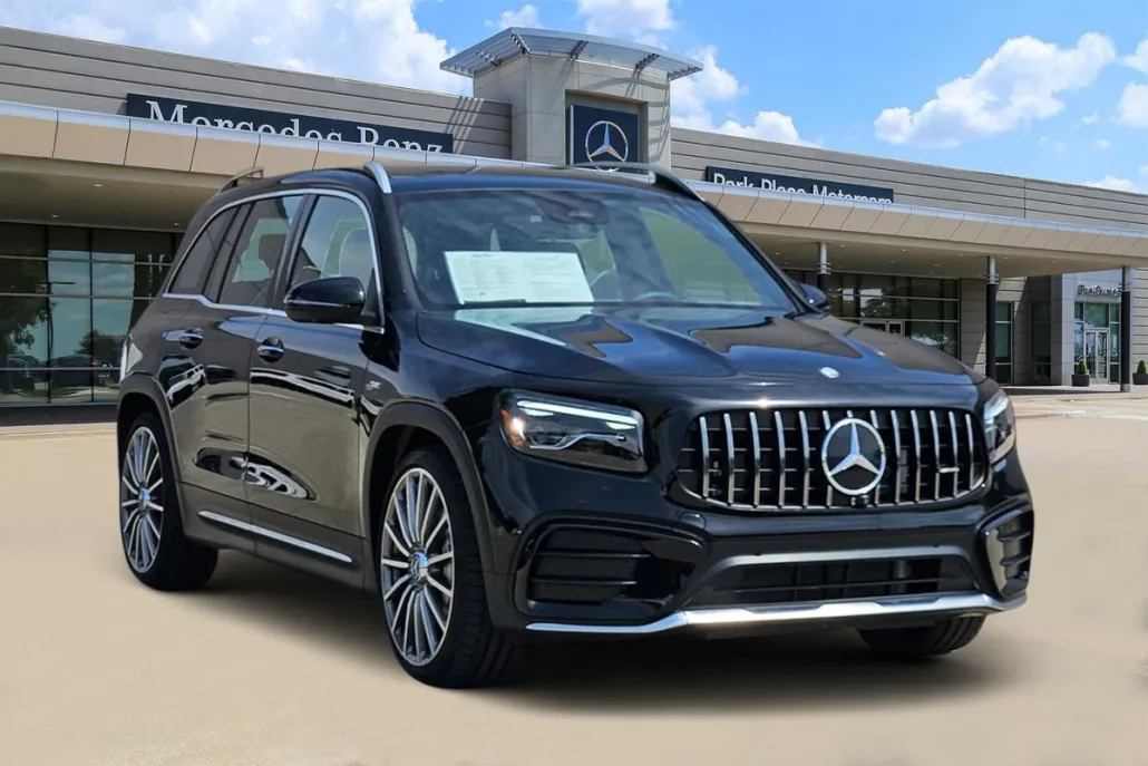 2024 Mercedes Benz GLB 35 photo 1