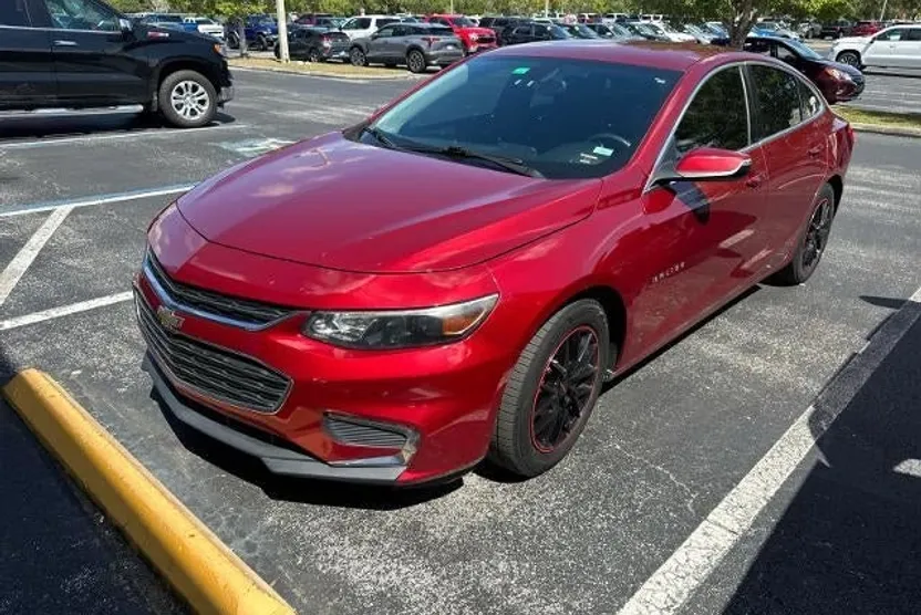 2018 Chevrolet Malibu 1LT photo 1