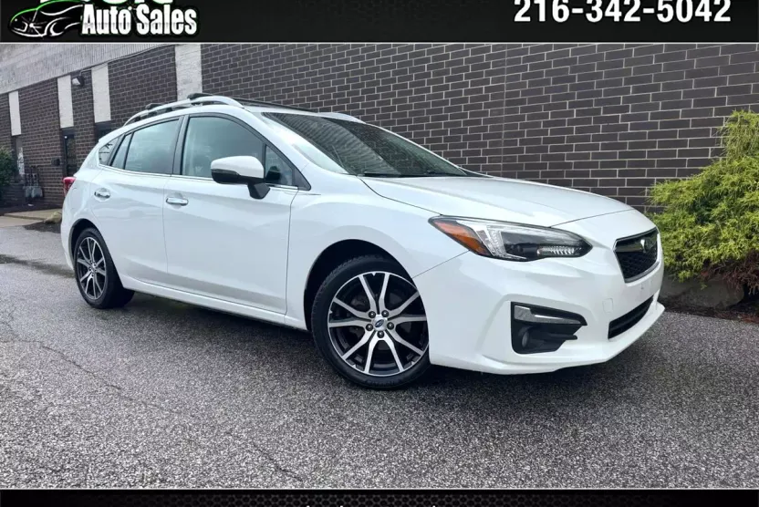 2017 Subaru Impreza 2.0i Limited photo 1