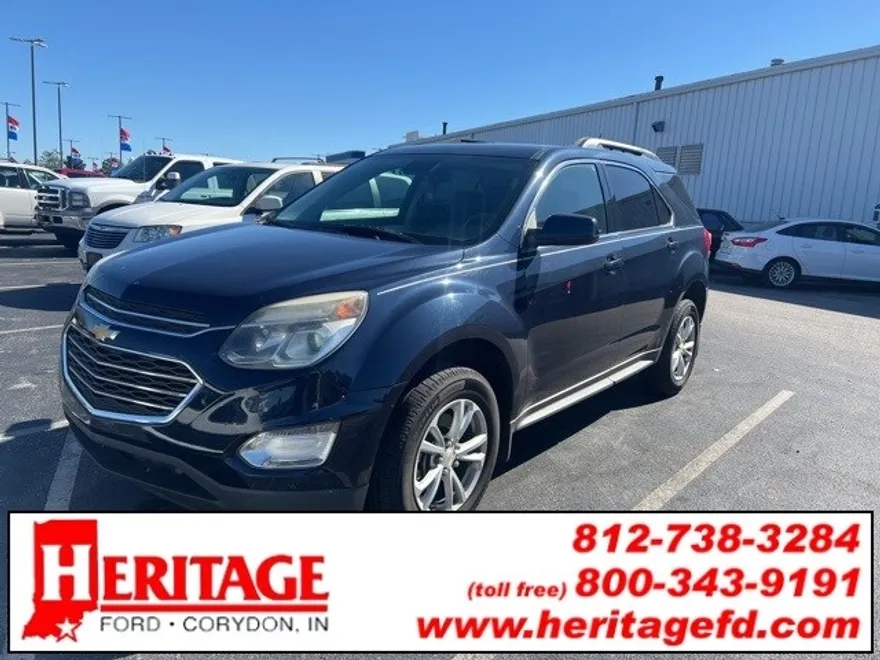 2017 Chevrolet Equinox LT photo 1