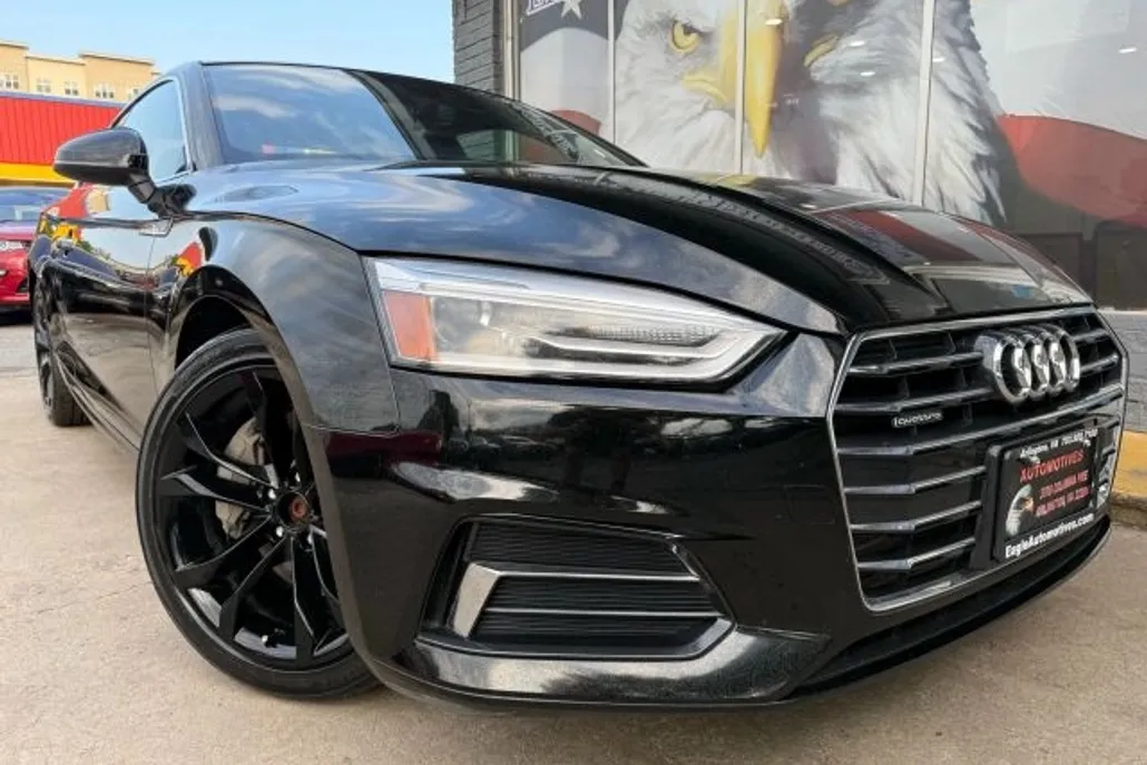 2018 Audi A5 Premium photo 1
