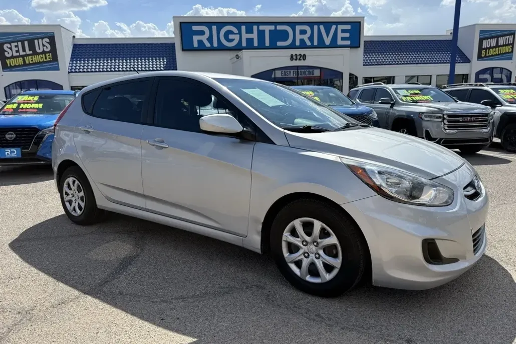 2014 Hyundai Accent GS GLS photo 1