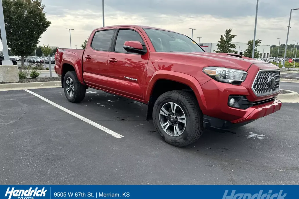 2019 Toyota Tacoma SR5 photo 1