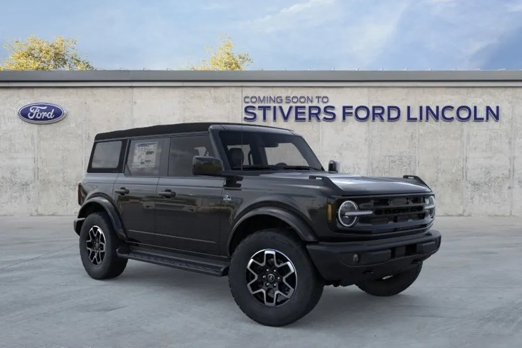 2025 Ford Bronco Outer Banks photo 1