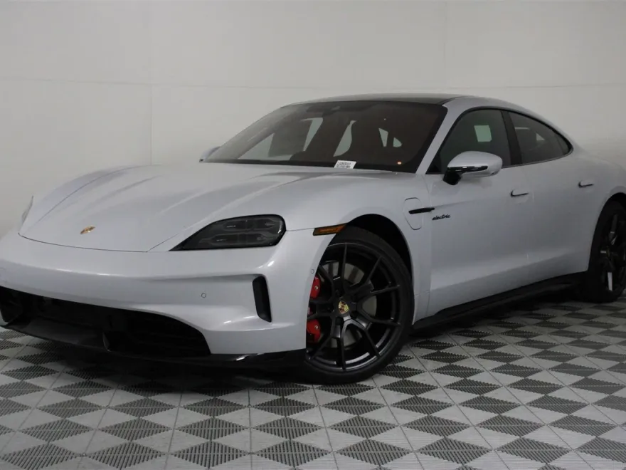 2026 Porsche Taycan GTS photo 1