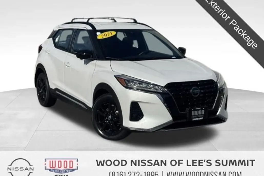 2021 Nissan Kicks SR photo 1