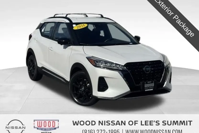 2021 Nissan Kicks SR photo 1