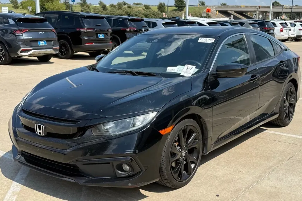 2020 Honda Civic Sport photo 1