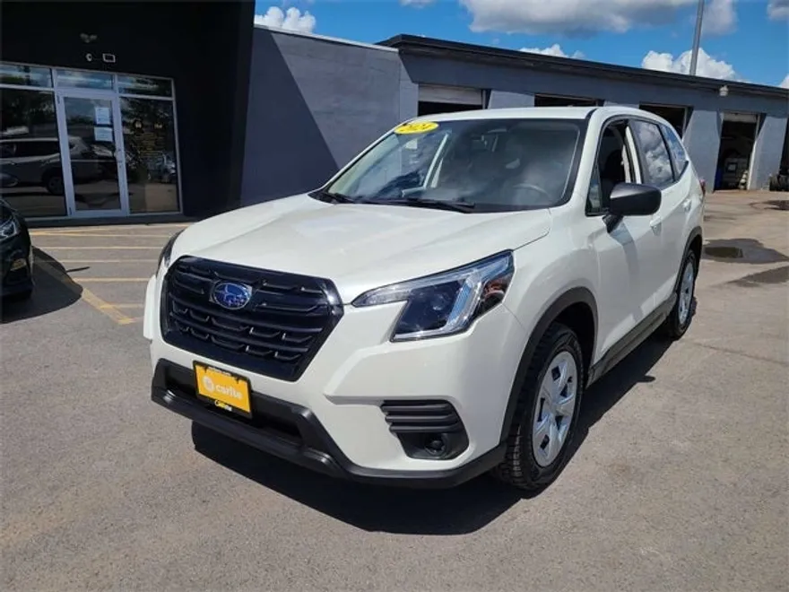 2022 Subaru Forester Base photo 1