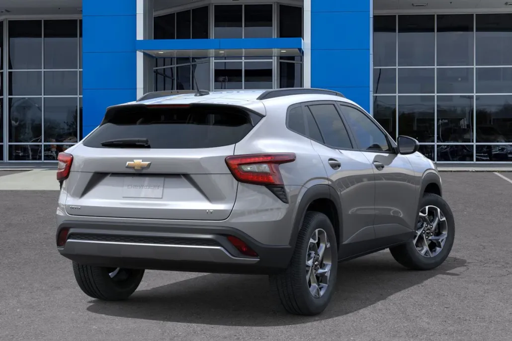 2026 Chevrolet Trax LT photo 1