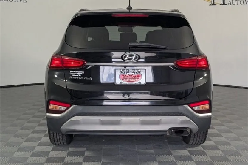 2020 Hyundai Santa Fe SE photo 1