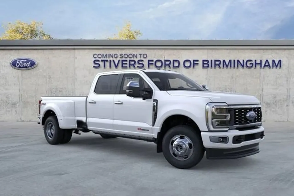 2026 Ford F-350 Platinum photo 1