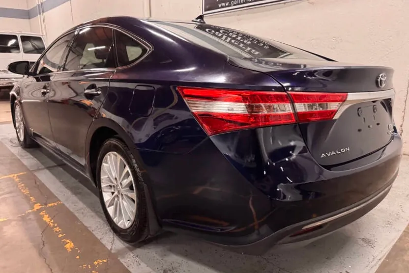 2013 Toyota Avalon Hybrid Limited photo 1