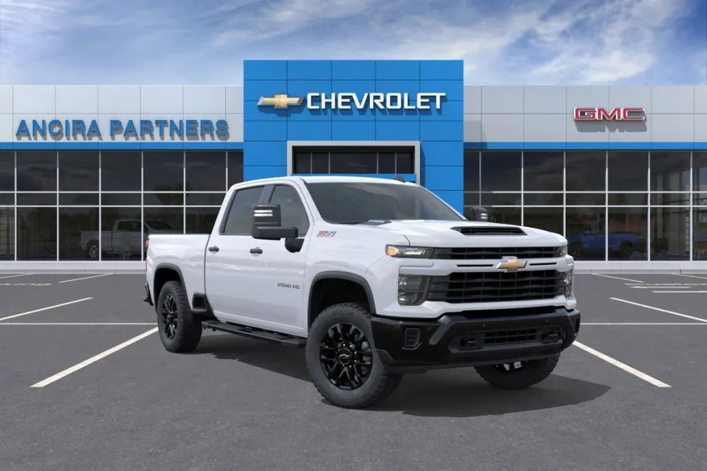 2025 Chevrolet Silverado 2500HD Custom photo 1