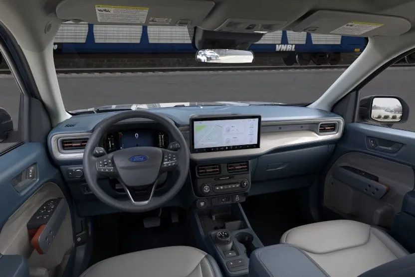 2025 Ford Maverick Lariat photo 1